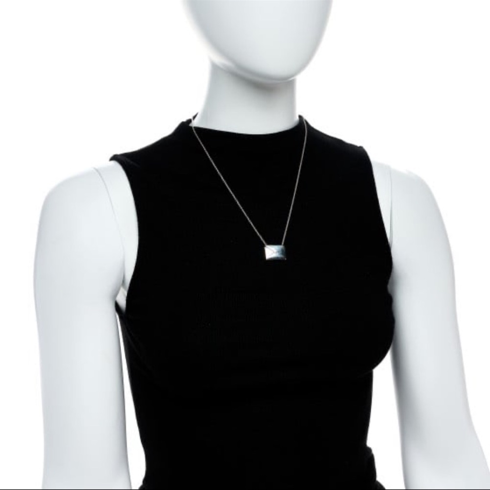 Tiffany & Co. RARE “Love is something to write home about” necklace - Picture 6 of 12